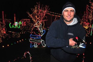 Hurricane Sandy didn't stop EHT man from putting up Christmas light display