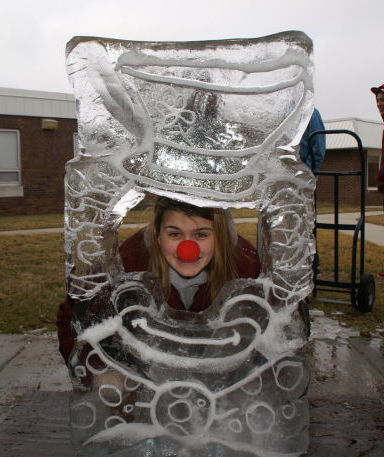cape f20 Krista_clown face 114565195.jpg