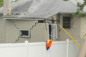 house explode 3