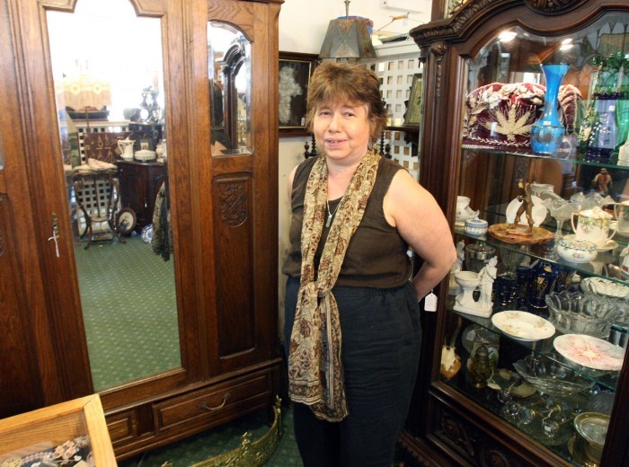 TreeHouse Antiques Center