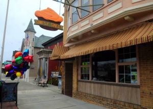 How sweet it is: Boutique bakery earns EHC Chamber's Business of Year award