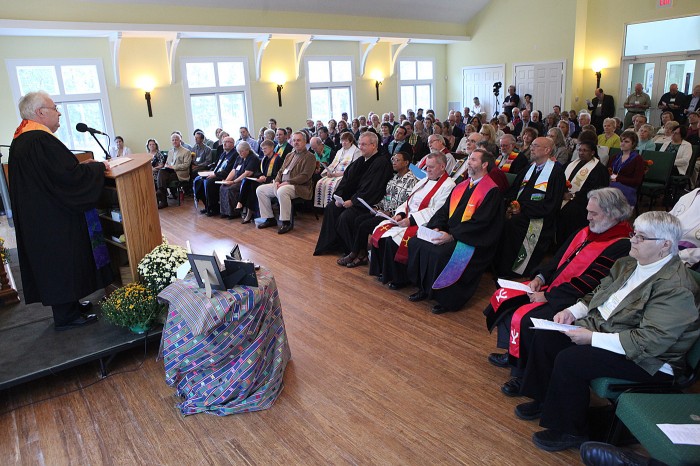 egap o3 unitarian minister111644771.jpg
