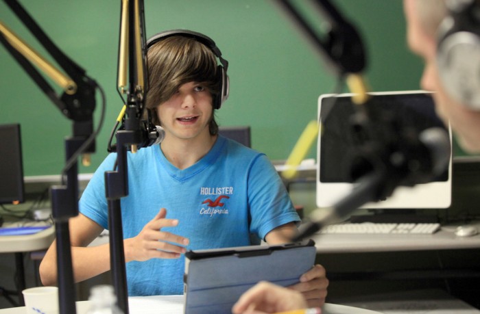ITS RADIO REVIVAL