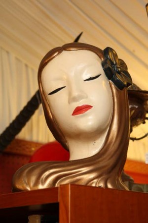 Visiting Cape's  antiques alleyIn fall, Route 9  is filled with  folks shopping  for treasures  and bargains