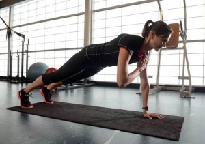 Your Workout: Shoulder taps with up/downs