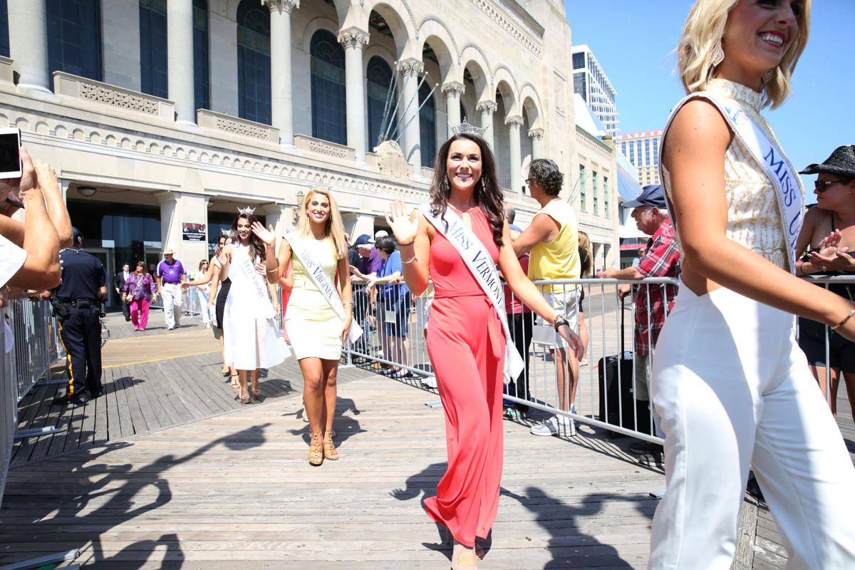 a31 miss a arrival ceremony0000000.JPG