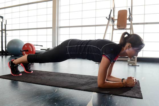 Your Workout: Shoulder taps with up/downs