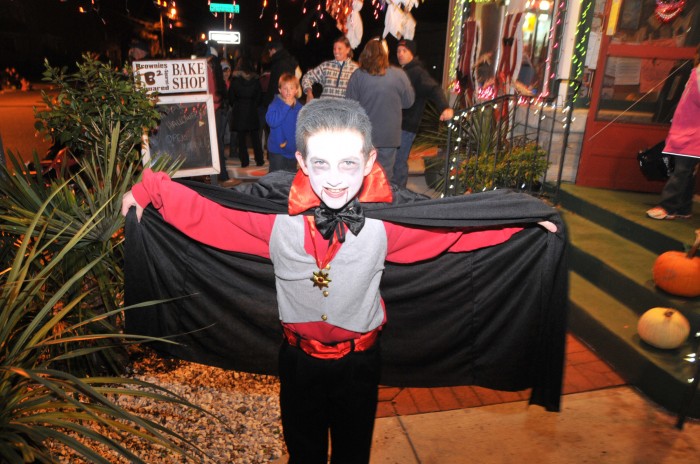 Halloween Normalcy112398311.jpg