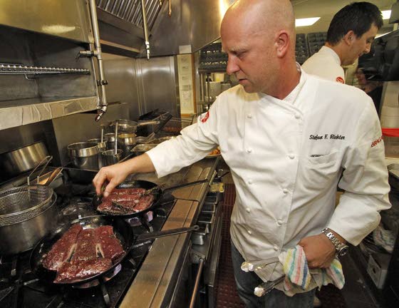 'Top Chef' competitor shares his restaurant recipes