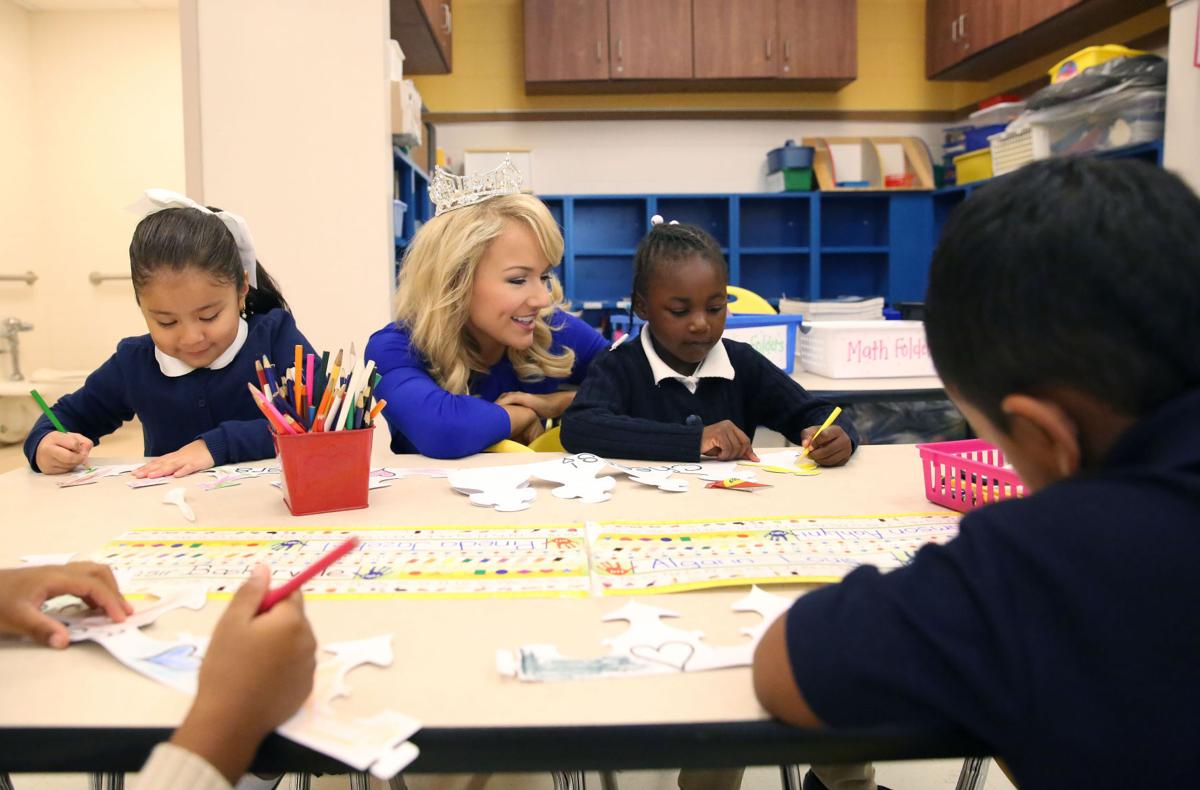 092716_nws_missamerica