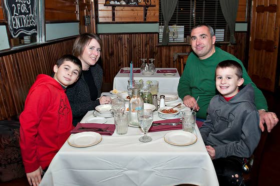 Sandi Pointe Coastal Bistro gives diners 'low tech' vibe on purpose