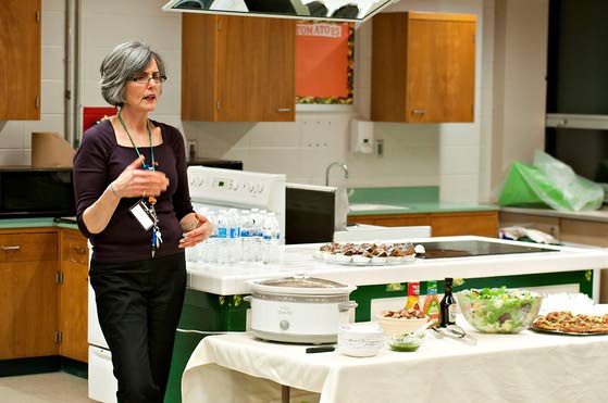 Jordan Road School teacher gets word out on eating healthy diet