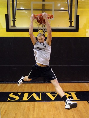 Mike Gesicki dunking Jan. 25, 2012