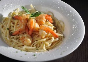N.J. Pizza Craze Heats UpSal's offers coal-fired pizza and full menu in Somers Point
