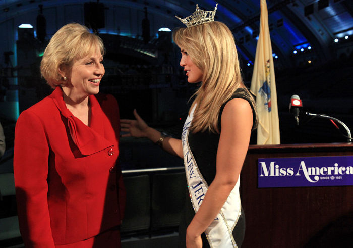 MISS AMERICA RETURNS