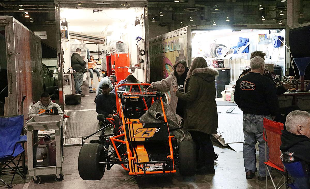 Atlantic city boardwalk indoor midget race Emoporn tube
