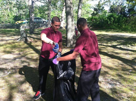 Giving Back briefs: Groups stage clean-ups, events benefit Alcove and Arc and other news of the volunteer community