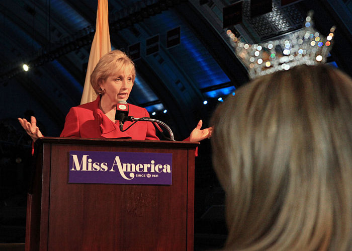 MISS AMERICA RETURNS