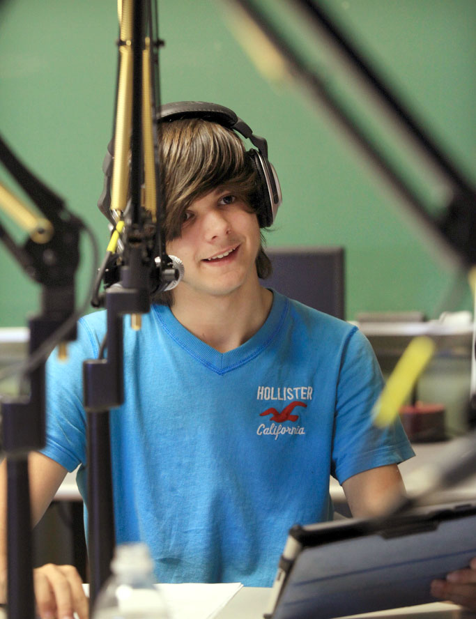 ITS RADIO REVIVAL