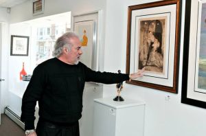 Ventnor's David Holtzman living an artist's dream life