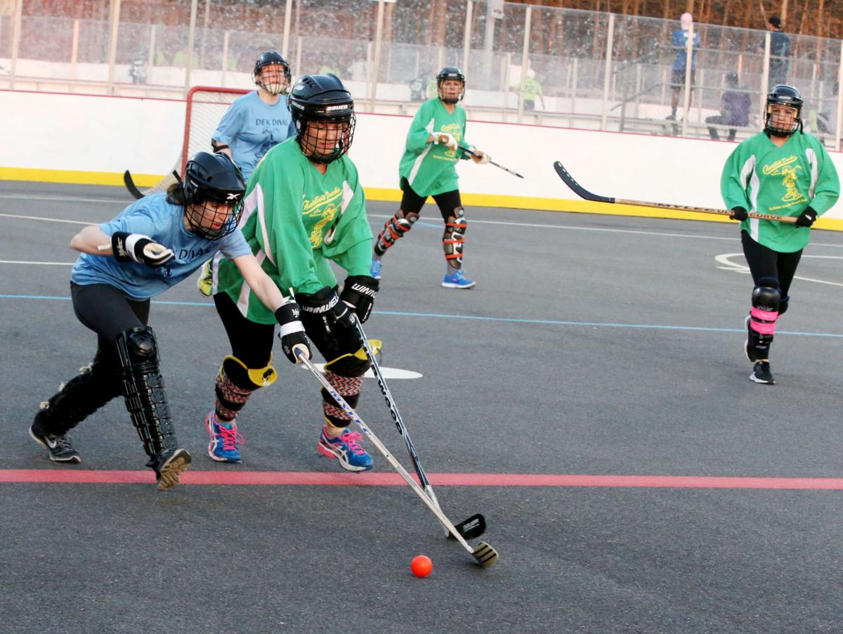 Women's street hockey Sports Galleries