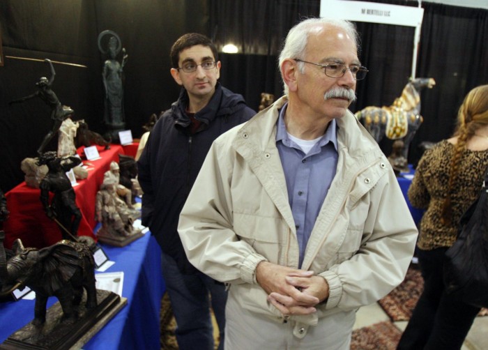 ANTIQUES SHOW