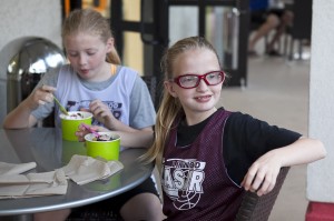 dbml y18 Yogurt Swirls109727347.jpg