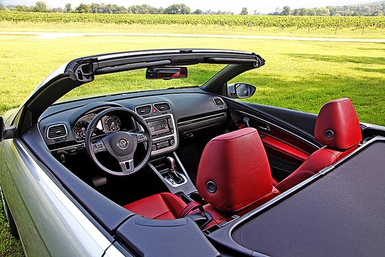 VW Convertible Coupe Extensively Revamped: 2012 Eos