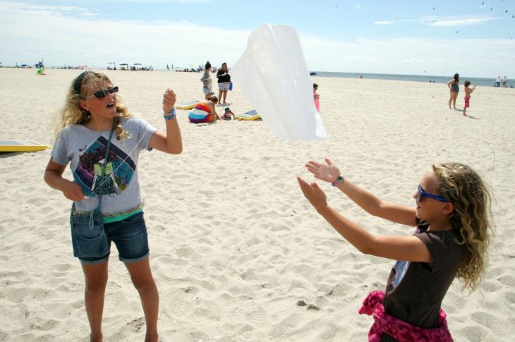 KITES AND CASTLES