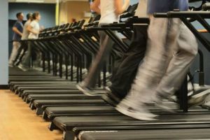 Health briefs: Tomatoes lower risk of stroke, exercise relieves cancer fatigue