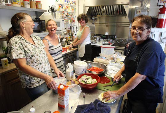 Nourishing tourism