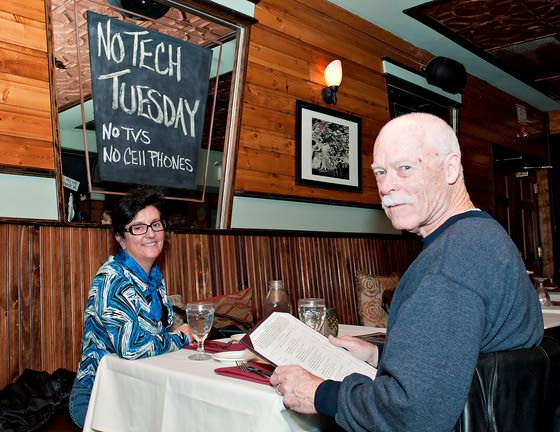 Sandi Pointe Coastal Bistro gives diners 'low tech' vibe on purpose
