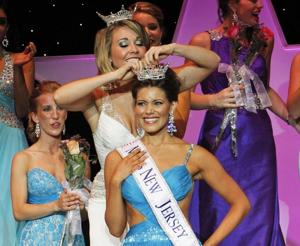 Millville S Ashleigh Udalovas Crowned Miss New Jersey 2010