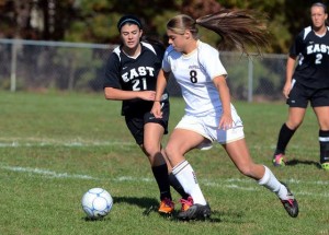 Skroski, Valles, Lewis blend talent, teamwork