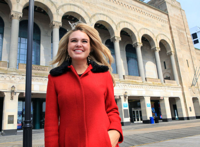 MISS AMERICA RETURNS