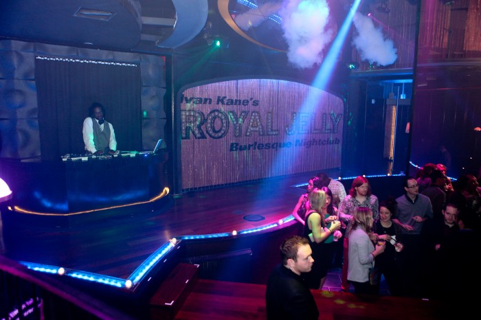 royal jelly-19.jpg