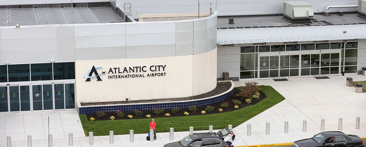 atlantic city international airport to east lansing michigan