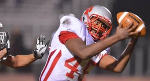 Wildcats hold off Vikes, extend win streak to 24