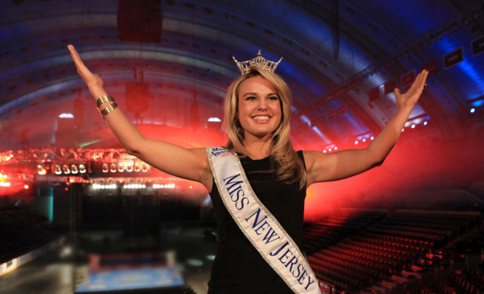 MISS AMERICA RETURNS