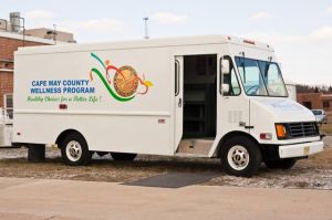 County employees have two new ways to shed pounds, become more healthy