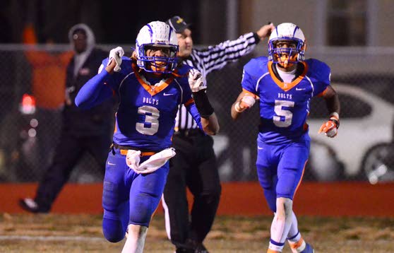 Millville QB Shaq Lee fulfilling lifelong dream as Thunderbolts prepare for South Jersey title game