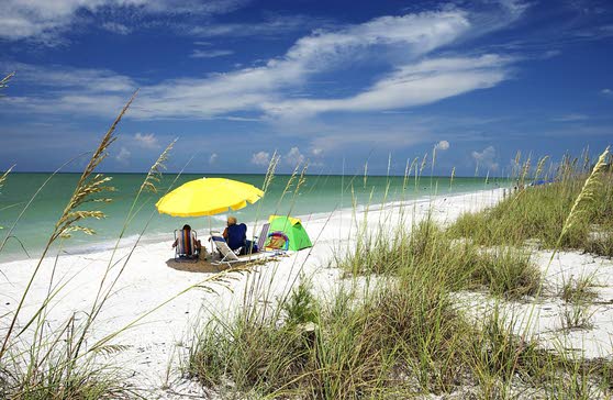 Quiet beaches found on Sanibel Island