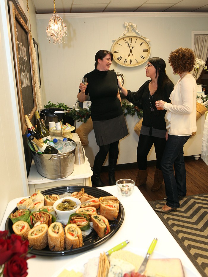 dbml d5 holiday ladies night113092773.jpg