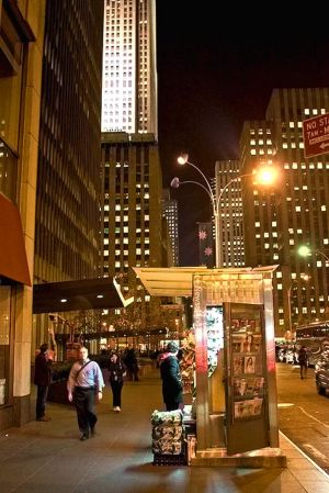 Astoria streets keep clean of newsstands 2