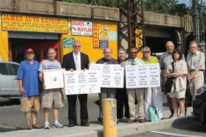 In South Queens, rail backers still pushing 1