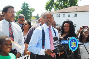 Smith ‘toughest’ gun bill stalled 1