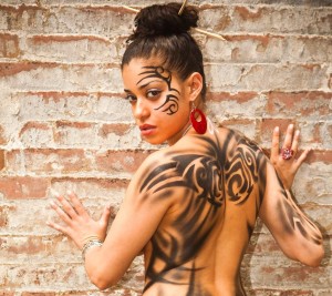 Youthful pair paint selves into biz niche 1
