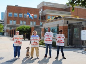 Locked out Con Ed workers rally in LIC 1