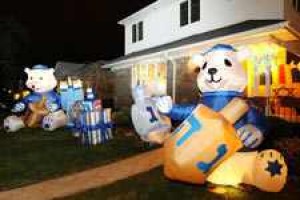 ‘Hanukkah House’ in Fresh Meadows 