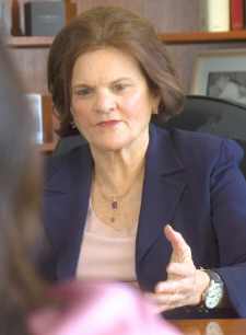 City must retain dental aid for needy children 